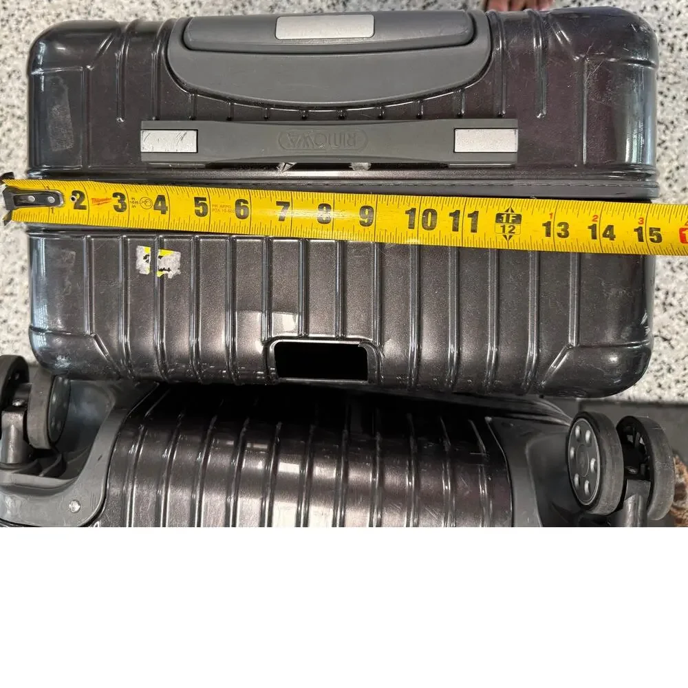 RIMOWA essential carry